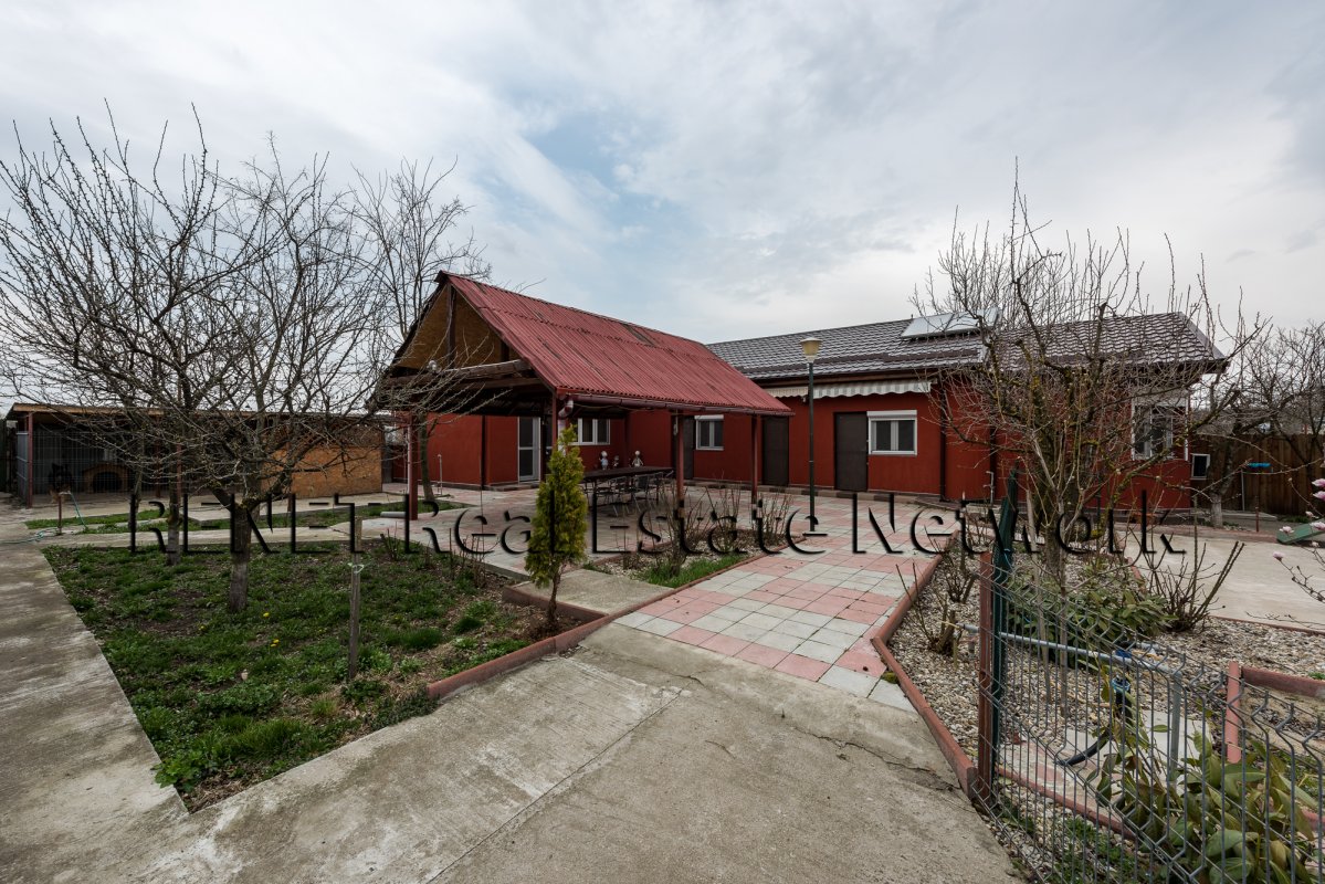 Casa cu teren 3500 mp in Peris, sat Balteni, Padurea Scrovistea cu comision 0%