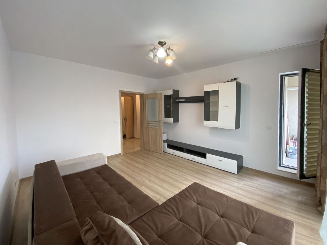 Garsoniera Plaza Residence, prima inchiriere