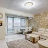 Apartament 3 camere cu curte interioara si garaj 4 parcari