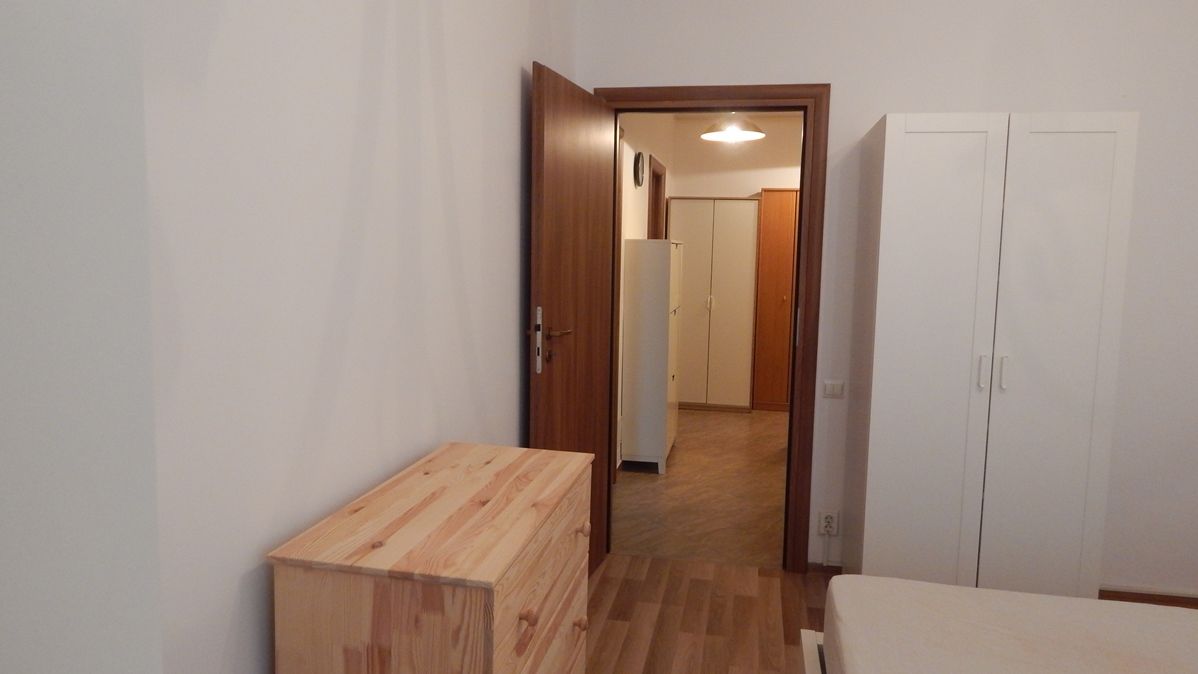 Apartament 2 camere inchiriere Dristor, metrou , cladire 2015