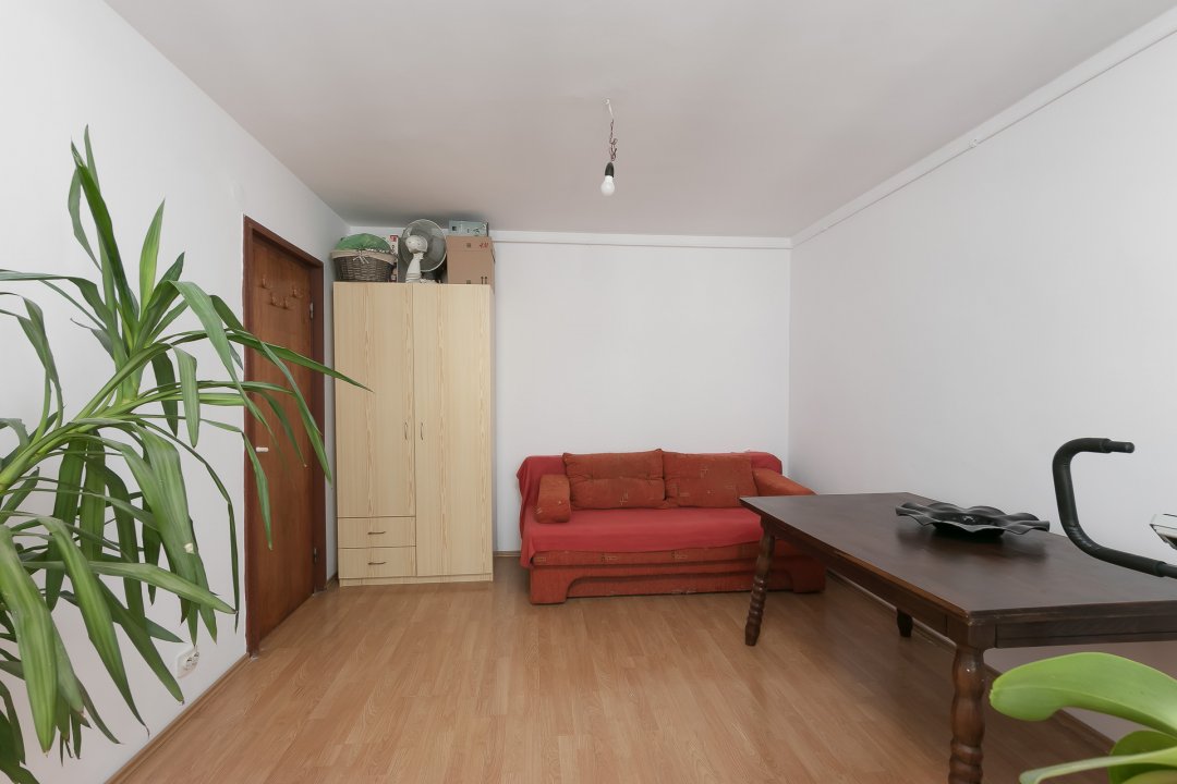 Apartament 3 camere decomandat langa Parcul Moghioros