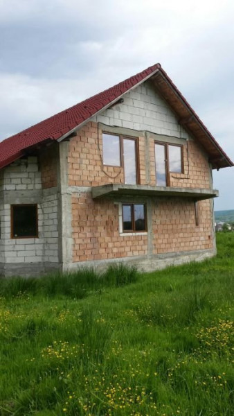 Casa langa padurea Bascov